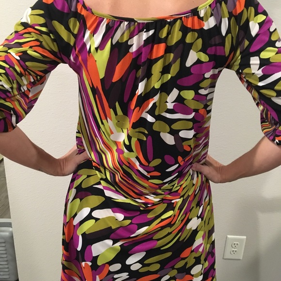 Women’s dress - Picture 3 of 5